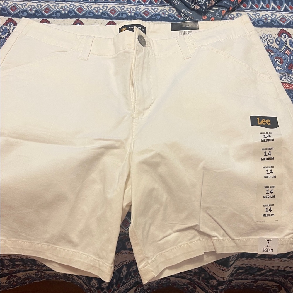 Lee Women's White Flat Front Shorts